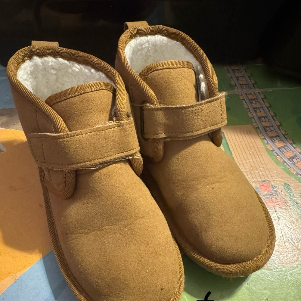 Gymboree Brown Kids Boots with Velcro